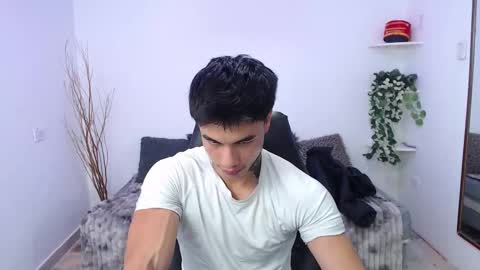 Ian  online show from February 10, 11:58 am