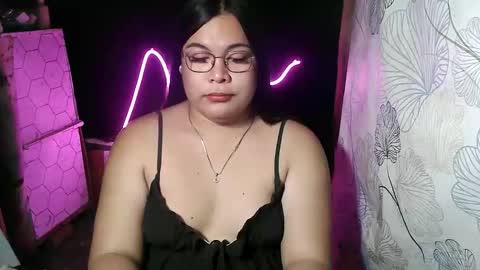 Snapshot of iana_whorexxx chatting on April 16, 2:07 pm iana online show from April 16, 2:07 pm