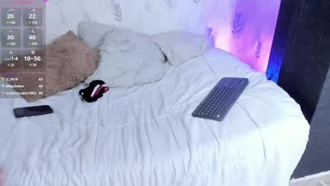 ian  online show from February 26, 10:58 am