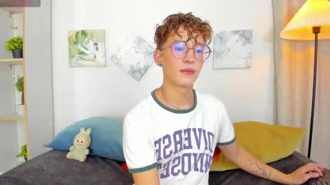 ian  online show from November 11, 3:06 am