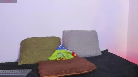 Ian Lark online show from April 16, 7:14 pm