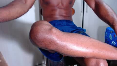 Snapshot of ianrashatxxx chatting on December 16, 2:05 am Ian Rashad online show from December 16, 2:05 am