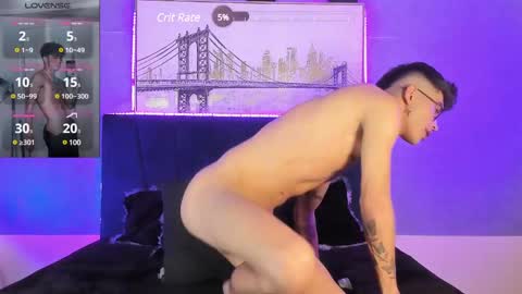 Snapshot of ianwayne_ chatting on December 6, 11:03 pm Andrew online show from December 6, 11:03 pm