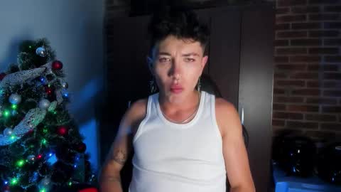 Snapshot of ianwayne_ chatting on December 5, 3:15 am Andrew online show from December 5, 3:15 am