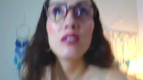 Iberian Moon online show from November 15, 6:59 pm