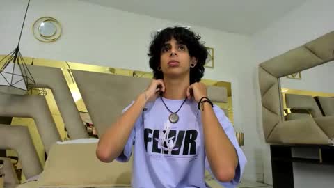 ibratxandy online show from November 5, 8:42 pm