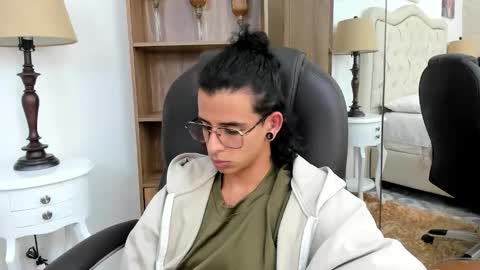 ibratxandy online show from February 23, 8:17 pm