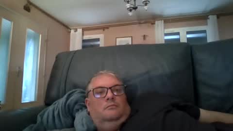 Snapshot of ibu81 chatting on July 14, 11:38 am anonymouszz online show from July 14, 11:38 am
