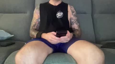 Snapshot of ic987 chatting on January 4, 12:49 pm ic987 online show from January 4, 12:49 pm