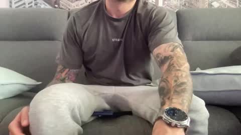 Snapshot of ic987 chatting on December 1, 3:11 am ic987 online show from December 1, 3:11 am