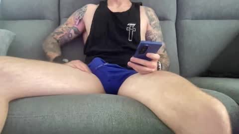 Snapshot of ic987 chatting on December 15, 4:06 am ic987 online show from December 15, 4:06 am