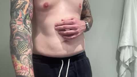 Snapshot of ic987 chatting on December 19, 5:31 pm ic987 online show from December 19, 5:31 pm