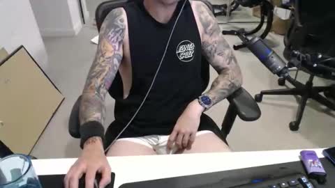 Snapshot of ic987 chatting on February 15, 11:41 am ic987 online show from February 15, 11:41 am