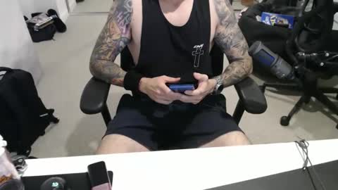 ic987 online show from April 10, 4:01 pm