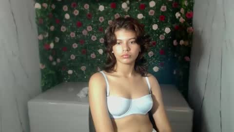 ice_199 online show from November 6, 2:12 am