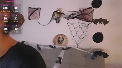 ice_y_abigail online show from October 23, 12:15 pm