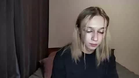 Jade online show from November 25, 1:55 pm