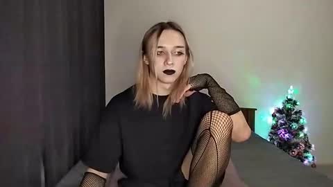 Jade online show from December 22, 3:53 pm