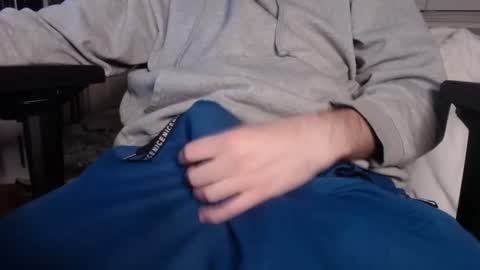 Snapshot of icecold_39 chatting on January 23, 5:35 am Icecold 39 online show from January 23, 5:35 am