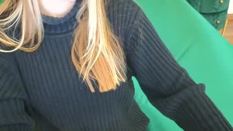 Danielle online show from May 8, 3:50 pm