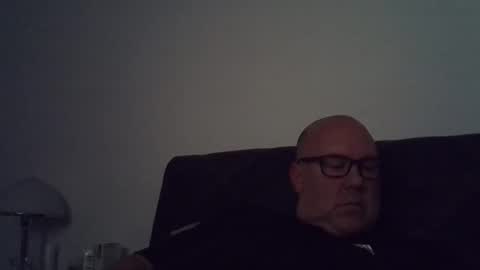 iceoli123 online show from April 17, 3:48 pm