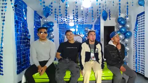 THOMAS AND DAMIAND online show from January 26, 5:13 pm