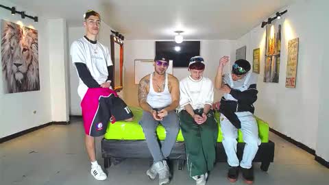 THOMAS AND DAMIAND online show from November 29, 12:19 pm