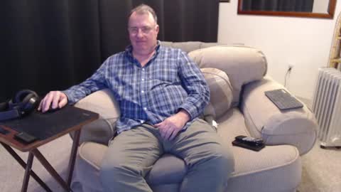 Snapshot of icihristopher chatting on December 5, 12:30 am Christopher online show from December 5, 12:30 am