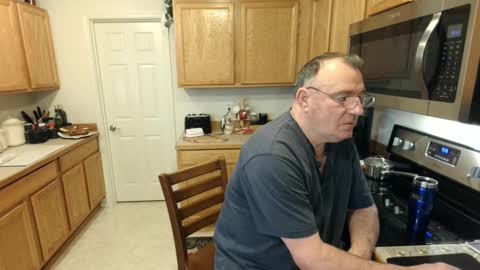 Snapshot of icihristopher chatting on February 25, 6:42 pm Christopher online show from February 25, 6:42 pm