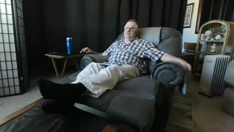 Snapshot of icihristopher chatting on October 7, 5:32 pm Christopher online show from October 7, 5:32 pm