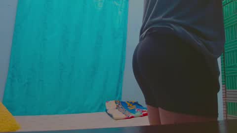 Snapshot of icyestic chatting on January 7, 2:30 pm bryan online show from January 7, 2:30 pm