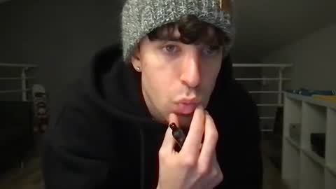 icyninesix online show from February 1, 11:27 pm