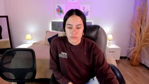 Icy online show from January 7, 10:40 am