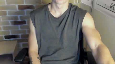 yo online show from October 5, 7:45 pm