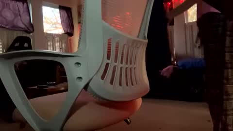 idkwhattocallthisone online show from December 30, 2:30 pm