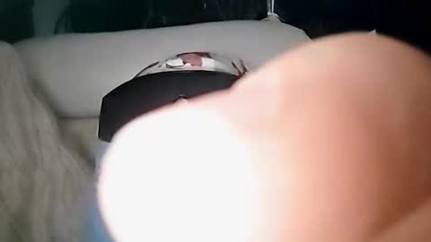 idontknowwhatimdoing34 online show from April 16, 3:29 am