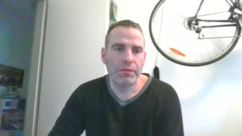 Snapshot of idontknowwhy1 chatting on February 12, 7:13 am idontknowwhy1 online show from February 12, 7:13 am