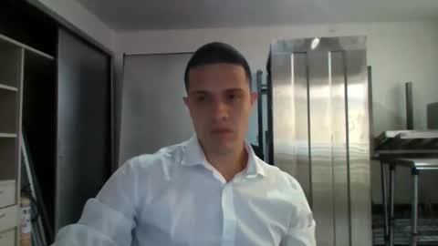 idris izan online show from October 27, 2:43 pm