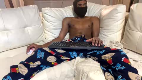 Snapshot of idropbabies chatting on December 20, 6:29 am UNO online show from December 20, 6:29 am