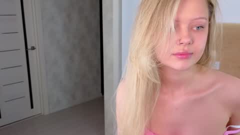 Lisa online show from December 15, 10:50 am