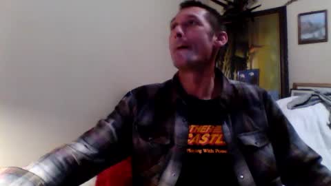 Darthmark420 online show from November 2, 1:24 pm