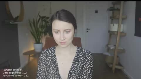 Belle online show from October 30, 11:11 am