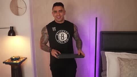 Igor scott online show from February 19, 1:12 am