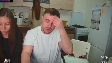 Snapshot of ihavepaws33 chatting on December 13, 4:16 pm Julia and Mira online show from December 13, 4:16 pm