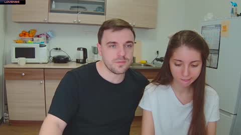 Snapshot of ihavepaws33 chatting on January 6, 4:55 pm Julia and Mira online show from January 6, 4:55 pm