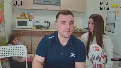 Snapshot of ihavepaws33 chatting on January 12, 3:36 pm Julia and Mira online show from January 12, 3:36 pm