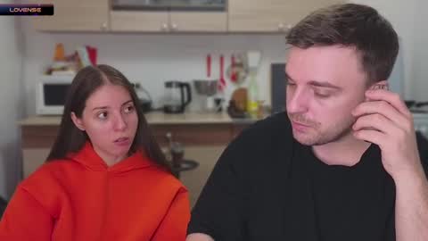 Snapshot of ihavepaws33 chatting on January 30, 5:49 pm Julia and Mira online show from January 30, 5:49 pm