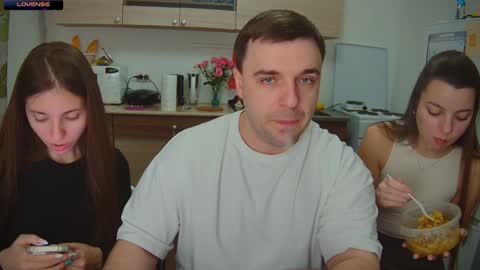 Snapshot of ihavepaws33 chatting on February 2, 2:45 pm Julia and Mira online show from February 2, 2:45 pm