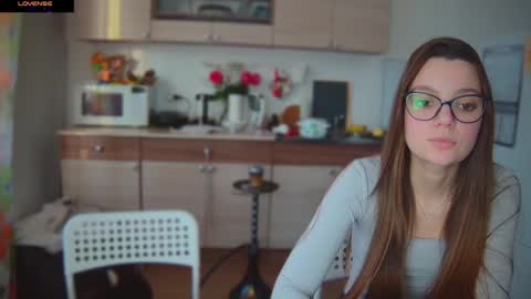 Snapshot of ihavepaws33 chatting on February 7, 1:01 pm Julia and Mira online show from February 7, 1:01 pm