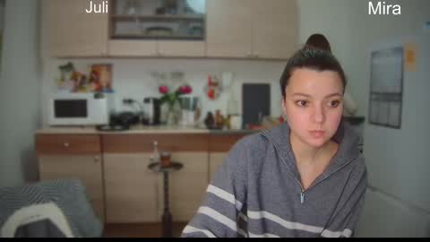 Snapshot of ihavepaws33 chatting on February 9, 4:40 pm Julia and Mira online show from February 9, 4:40 pm